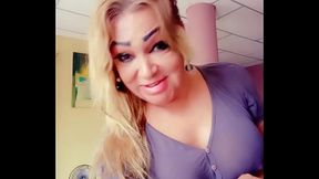 Sola en casa chuchaky