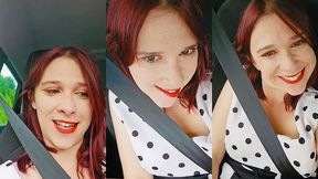 je me rend a un mariage .. 1h de route donc je me masturbe la chatte avec mon ...