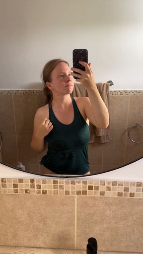 Curvy Blonde Takes a Shower