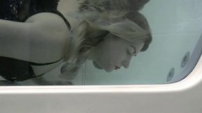 Your underwater bubbleblowing MP4 HD 720p