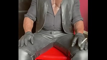 Quick Leather Smoke Session