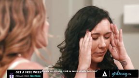 GIRLSWAY - MILF Sinn Sage Misreads Neighbor Charlie Forde�s Flirt Attempts - PORTUGUESE SUBTITLES