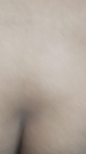 I was surprised to see her big breasts and fucked my stepmother in the toilet.   Clip 2