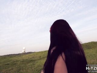 XXL Outdoor Sex: Sexy Date with Brunette hair Honey