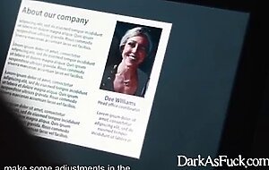 Nerd makes a gadget so everyone can fuck the bitch of a ceo in a simulation | darkasfuck