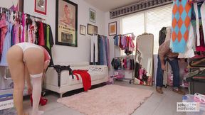 milk tank supermodel cami strella hooks up with nade nasty!