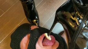 come and lick my soles
