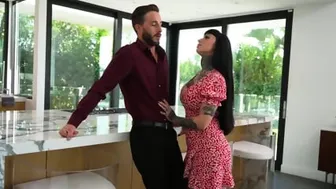 Inked Up Sexy Neighbor Jessie Lee Fucks Her Way Out Of Trouble