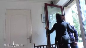 Experienced MILF takes analized and jizzed on her huge tits