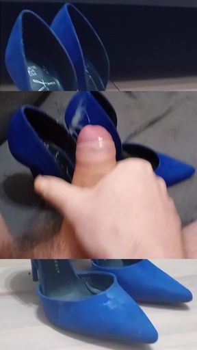 A special video for one of my viewers who fell in love with my blue stiletto atmosphere