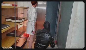 Inked MILF Emma Rubish Gets a Plumbing Surprise