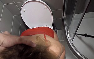 Naughty amateur blonde gets a honey piss —