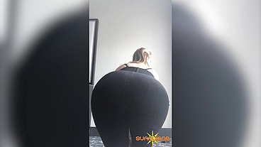 Sunny Lane Wanna Show You Her Phat Ass, Nice Tits & Sweet Pussy!