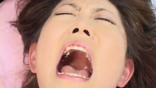 BDSM-clip van Japanse hoer die in haar kont wordt geneukt