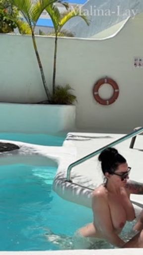 Nude pool makes MILF horny