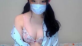 Erotic live chat with cute beautiful girl