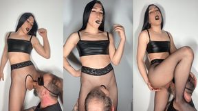 Nothing Better Than a Deepthroat Blowjob While Smoking