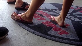 Camera Films Incredibly Sexy Female Feet In Public
