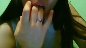 Spoiled and shameless hoe loves finger her smooth twat on cam