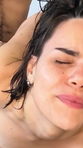 Divine pussy and a beautiful smile   Clip 2