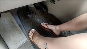 Custom Clip: Sienna in Flip-flops & Barefoot