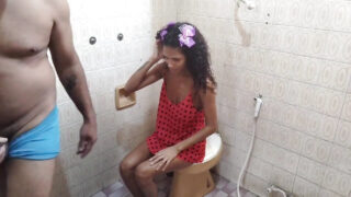 Vieze anale creampie voor magere Latina slet