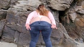 chica con culo enorme tiene sexo al aire libre en la playa!