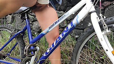 Young Mother wants to Fuck. She Fuck a Bike in a Public Park after Class