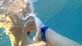 Luna Sucks Her Mouthpiece Underwater Before Getting Fucked