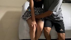 JOVENCITA 18 A&Ntilde_OS LA INVITO A VER PELICULA Y VIENE CON UNA FALDA CORTA Y LA TERMINO FOLLANDO SIN CONDON (RED VIDEO COMPLETO)