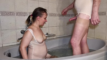 Evening Bath and Bukkake - Real Sex of Mari Latexa and Simon Latexa