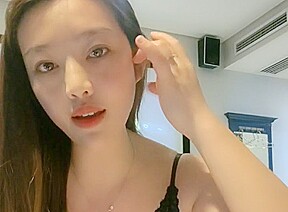 The best Chinese mannequin ever had a foreigner hard-fuck her.