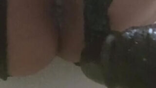 Kıvrımlı, tombul erkeklerin yer aldığı, BBC'nin anal yoldan ilişkiye girdiği, ev yapımı sert pornografik film.