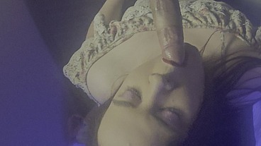 😈