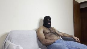 buttplug, um dildo enorme e um pau de cavalo