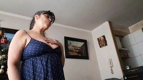 "stepson asks stepmom to see her pussy and tits to give himself a handjob"