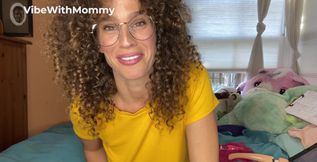 Real Moment with Stepmommy! Come Masturbate to Anal Porn with Me!