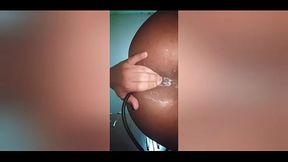 Experimentando o dilatador de cu, e expulsando porra do cu, deu tes&atilde_o! Que dor deliciosa