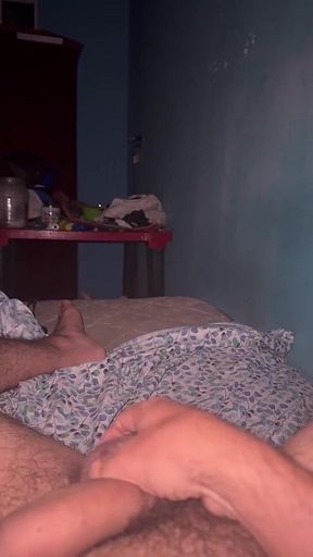 Masturbandome Solo En Mi Cuarto