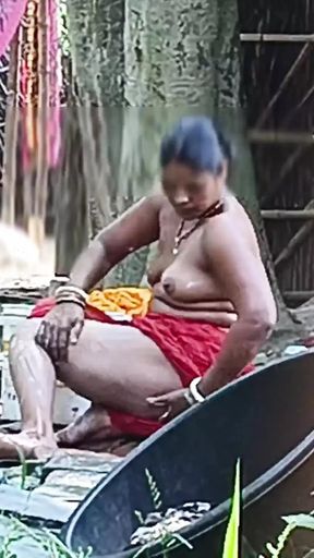 Sexy Sonakshi hot and sexy body