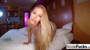 Nicole Aniston Masturbates with New Dildo!