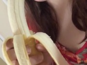 Deepthroating a Banana