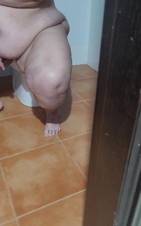 Coolmarina. He Has Me Cumshot in the Bathroom