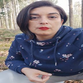 Mistress Roberta - Muddy sneakers and feet to clean