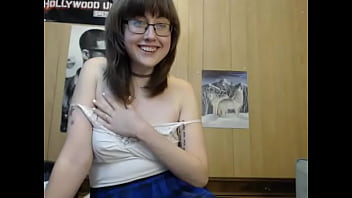 helena&#039_s live webcam show at a friend&#039_s house