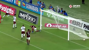 Nen&ecirc_ come cu de mulambo em pleno Maracan&atilde_