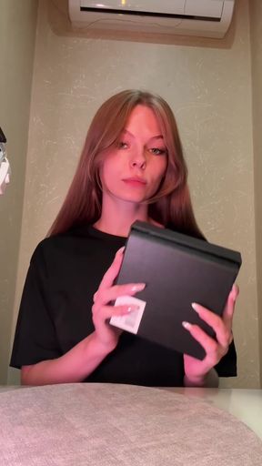 Model showcases her onlyfans content