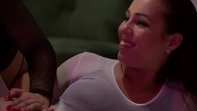 cortes: sexo anal hard com especulo e brinquedos enormes - amanda borges brincando com o cuzinho em cena hard com pocahontas