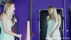 Two unbelievable babes get kinky with a blonde MILF