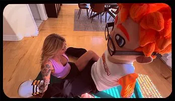 Yoga Seduction: Kathryn Mae’s Naughty PornDudeCasting Debut in 4K